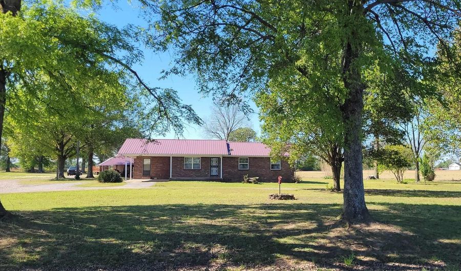 5299 Highway 33, Augusta, AR 72006 - 3 Beds, 2 Bath