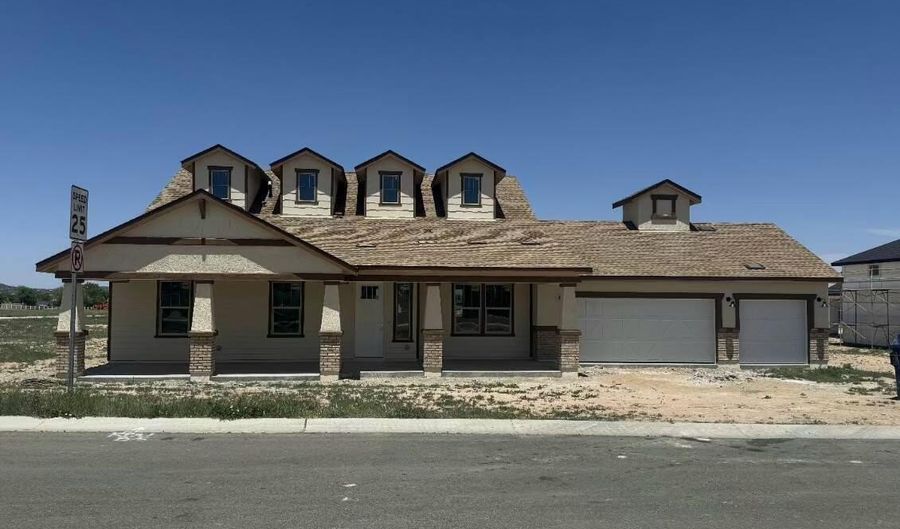2545 Connor Ave, Chino Valley, AZ 86323 - 3 Beds, 3 Bath