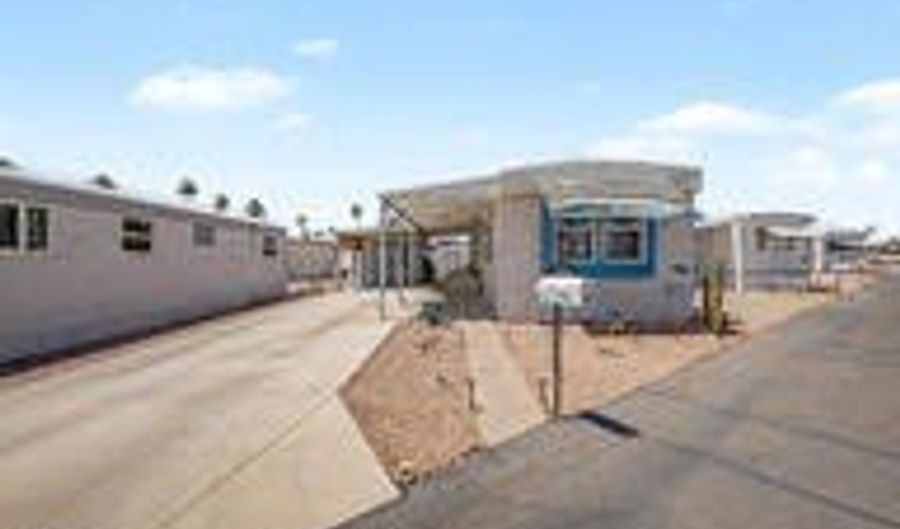 10712 E Apache Trl A15, Apache Junction, AZ 85120 - 2 Beds, 1 Bath