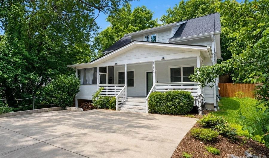 195 Wellington St, Asheville, NC 28806 - 3 Beds, 3 Bath