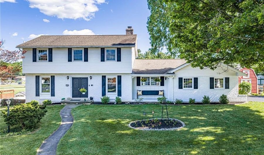 3146 Club Dr, Allentown, PA 18103 - 6 Beds, 3 Bath