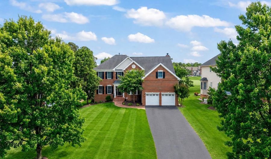 43257 AUGUSTINE Pl, Ashburn, VA 20147 - 4 Beds, 5 Bath