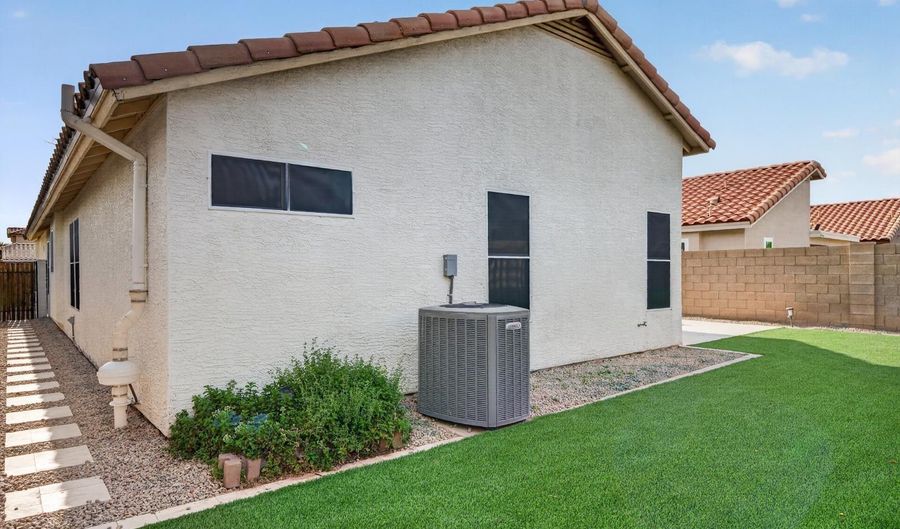2481 S Karen Dr, Chandler, AZ 85286 - 3 Beds, 2 Bath