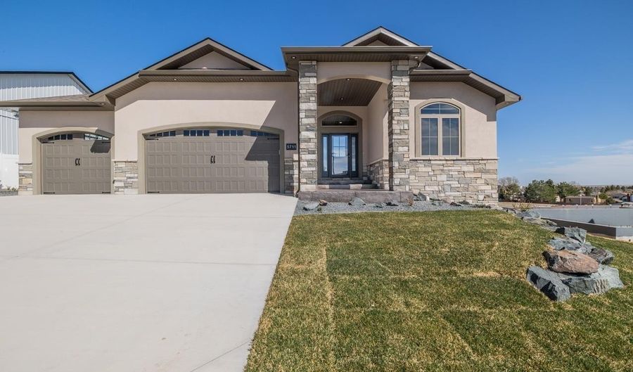 1629 STAR BRIGHT Dr, Cheyenne, WY 82009 - 3 Beds, 3 Bath