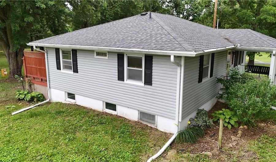 10425 SE State RT FF Hwy, Agency, MO 64401 - 3 Beds, 2 Bath