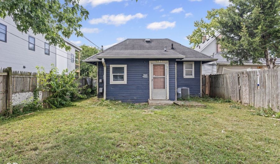 1719 Thaddeus St, Indianapolis, IN 46203 - 2 Beds, 1 Bath