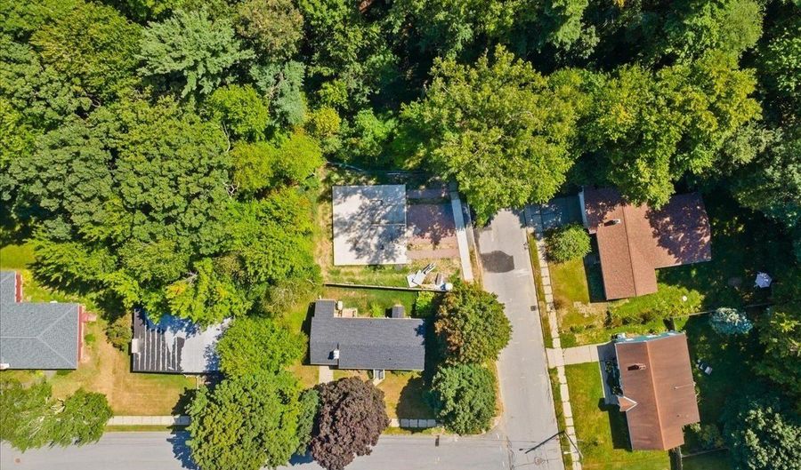 206 Dale Rd 206, Burlington, VT 05401 - 3 Beds, 3 Bath