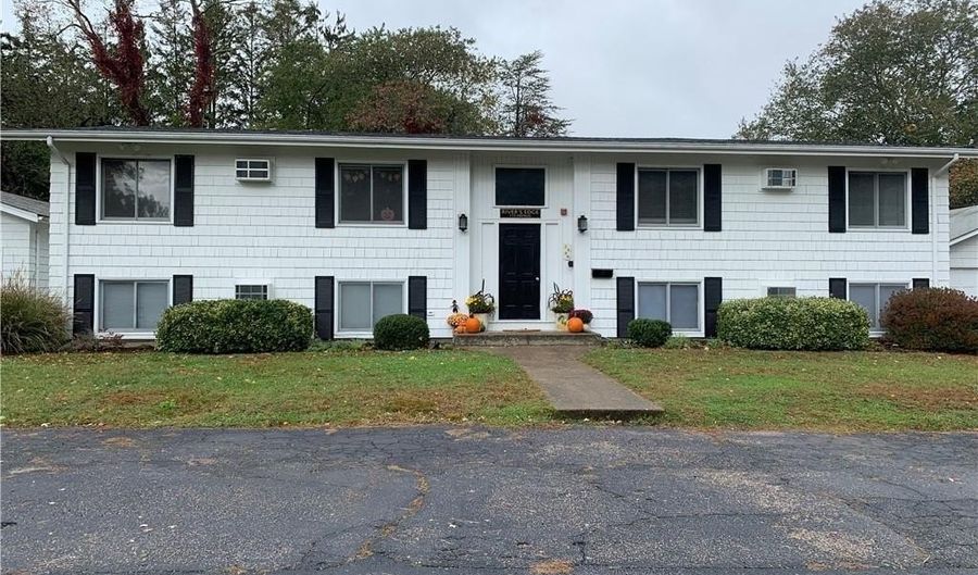 115 Nepaug Rd 10, Narragansett, RI 02882 - 1 Beds, 1 Bath