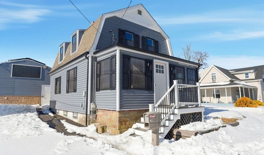 11 Boylston St, Acushnet, MA 02743 - 3 Beds, 2 Bath
