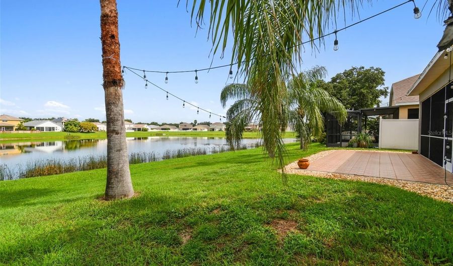 5222 CLOVER MIST Dr, Apollo Beach, FL 33572 - 4 Beds, 3 Bath
