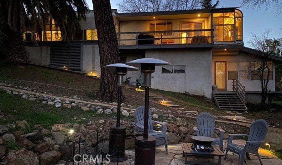 1820 Lookout Dr, Agoura Hills, CA 91301 - 3 Beds, 3 Bath