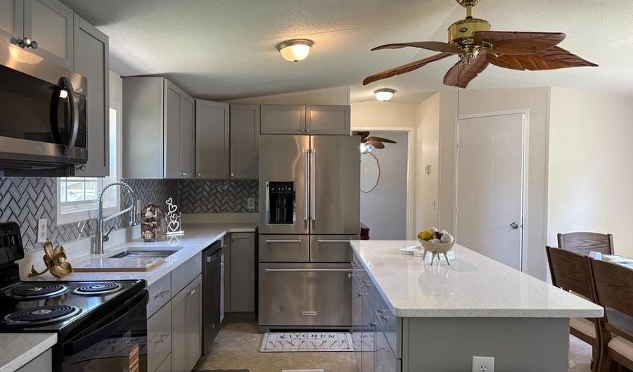 925 DECOY Way, Bear, DE 19701 - 3 Beds, 2 Bath