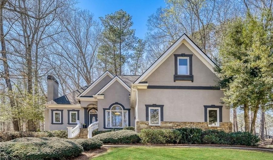 14124 Hopewell Rd, Alpharetta, GA 30004 - 5 Beds, 5 Bath