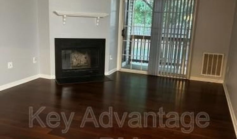 6917 VICTORIA Dr G, Alexandria, VA 22310 - 2 Beds, 2 Bath