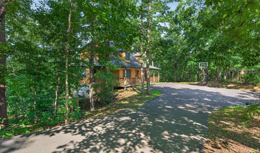 14 VICKIE Way, Basye, VA 22810 - 4 Beds, 4 Bath