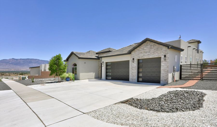 6304 Alderete Ct NW, Albuquerque, NM 87120 - 4 Beds, 4 Bath