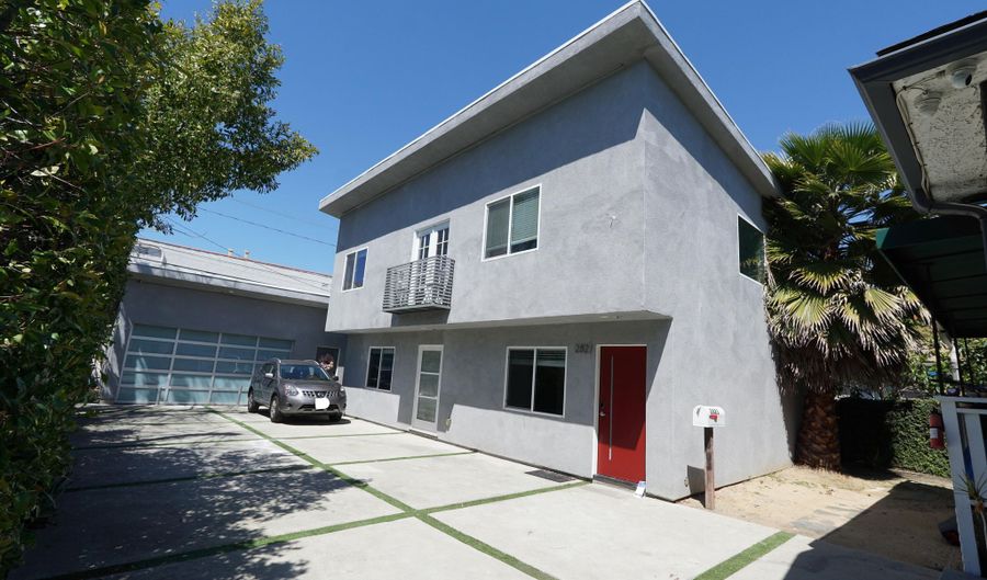 2821 8th Ave, Los Angeles, CA 90018 - 4 Beds, 2 Bath