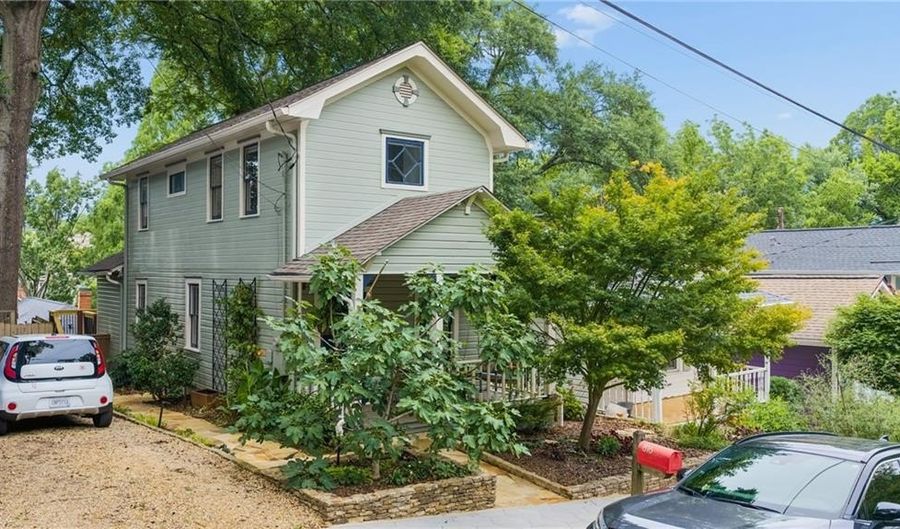 816 Virgil St NE, Atlanta, GA 30307 - 2 Beds, 2 Bath