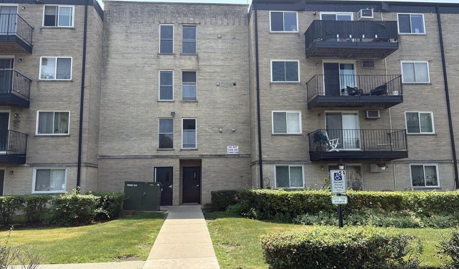 2424 E Oakton St 4F, Arlington Heights, IL 60004 - 1 Beds, 1 Bath