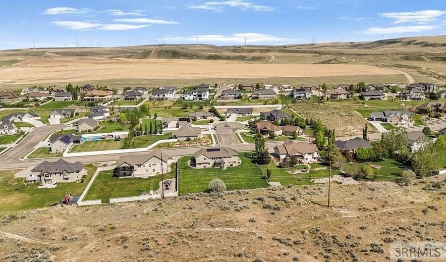 3700 S Founders Pointe Dr, Ammon, ID 83406 - 6 Beds, 4 Bath