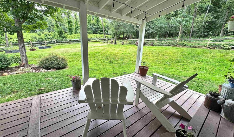 495 Fairview St, Bennington, VT 05201 - 3 Beds, 2 Bath