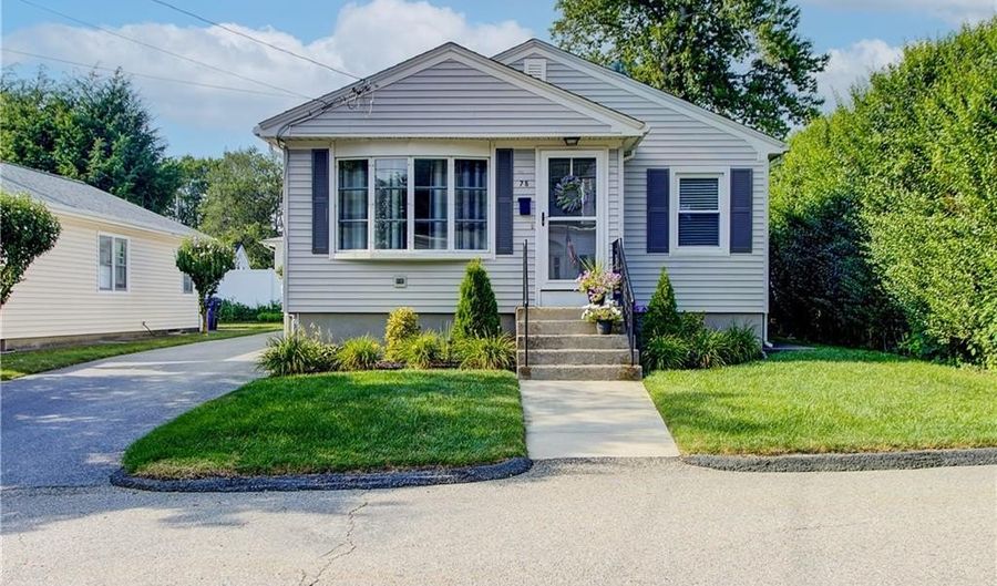75 Sylvia Ave, North Providence, RI 02911 - 3 Beds, 1 Bath