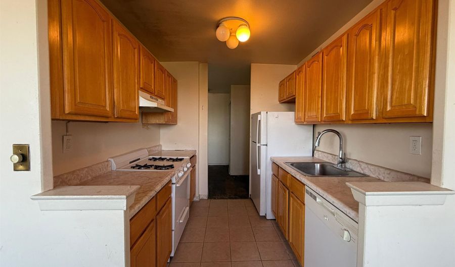 1225 KENNEDY Blvd 5F, Bayonne, NJ 07002 - 1 Beds, 1 Bath