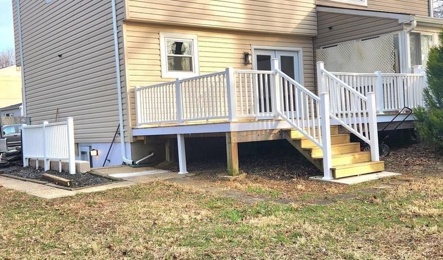 1050 BRIGHTLEAF Dr, Arnold, MD 21012 - 3 Beds, 2 Bath