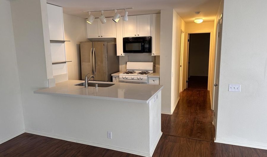 91-242 Hanapouli Cir 26C, Ewa Beach, HI 96706 - 2 Beds, 2 Bath