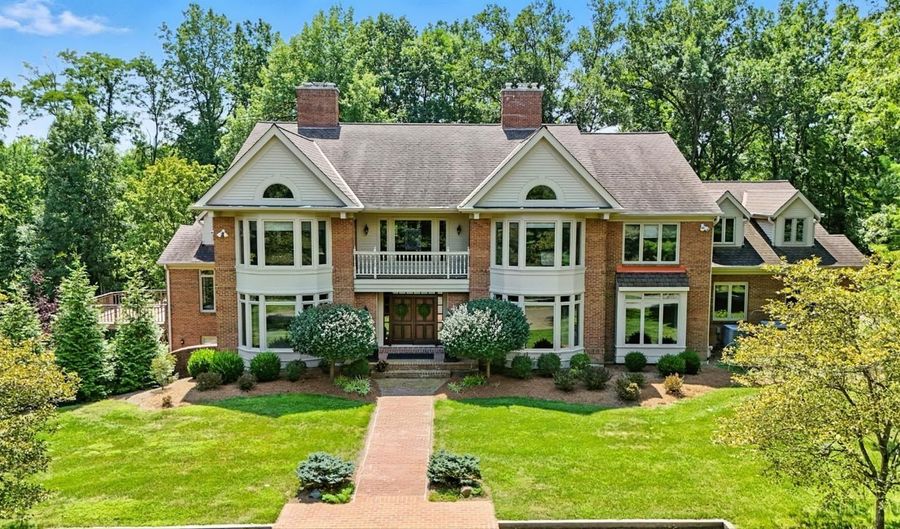 3300 Kuliga Park Dr, Cincinnati, OH 45248 - 5 Beds, 7 Bath