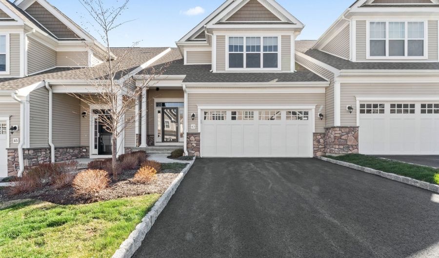 63 Great Hill Dr 63, Bethel, CT 06801 - 3 Beds, 3 Bath