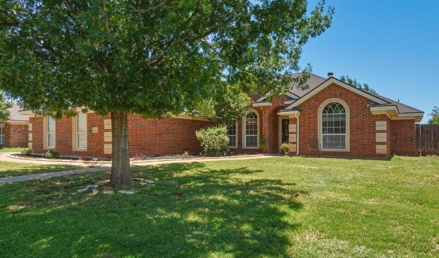 4917 Crystal Crk, Abilene, TX 79606 - 3 Beds, 2 Bath