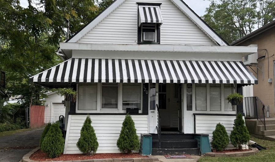 120 Bent Oak Ave, Adrian, MI 49221 - 2 Beds, 2 Bath