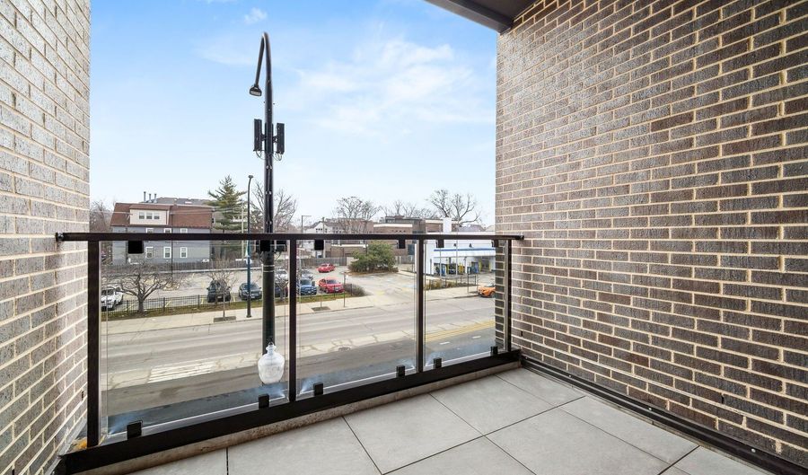 3125 N Clybourn Ave 2S, Chicago, IL 60618 - 3 Beds, 2 Bath