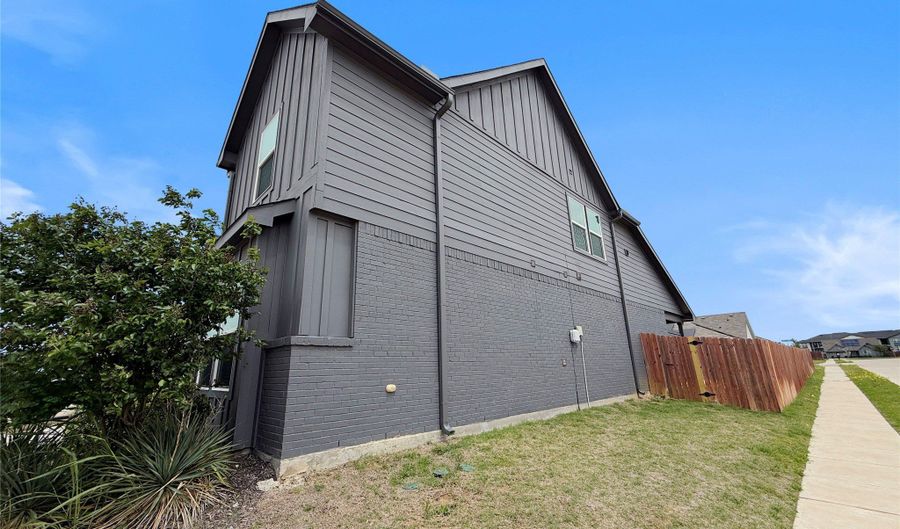 1600 Battery Park Dr, Alvarado, TX 76009 - 4 Beds, 3 Bath