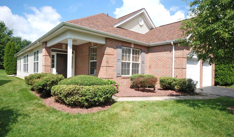 66 Minuteman Cir, Allentown, NJ 08501 - 2 Beds, 2 Bath