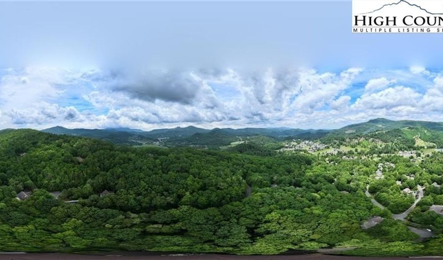 430 Crooked Creek Ln, Banner Elk, NC 28604 - 4 Beds, 5 Bath