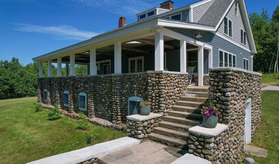 620 Poole Hill Rd, Bridgewater, NH 03222 - 4 Beds, 3 Bath