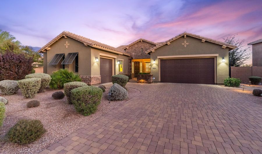 5433 E Barwick Dr, Cave Creek, AZ 85331 - 3 Beds, 2 Bath