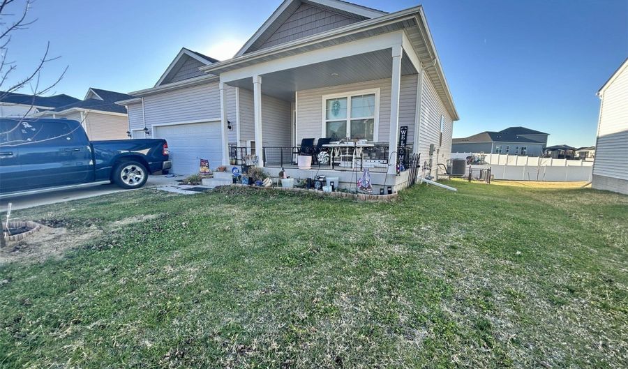 2618 13th Ave SE, Altoona, IA 50009 - 3 Beds, 2 Bath