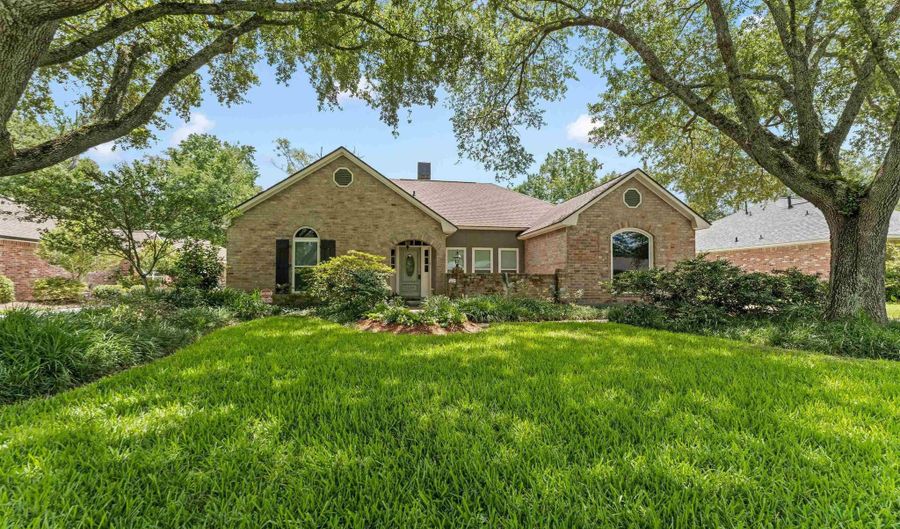 5999 Belle Grove Ave, Baton Rouge, LA 70820 - 4 Beds, 3 Bath