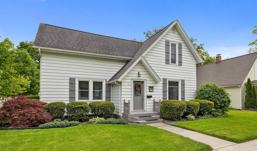 617 E 9th St, Auburn, IN 46706 - 3 Beds, 3 Bath