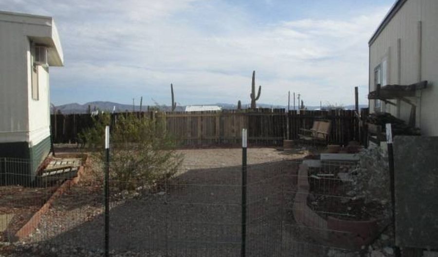 2100 W Rosser Rd, Ajo, AZ 85321 - 2 Beds, 1 Bath