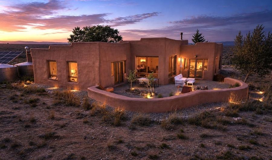 30 Cielo Grande Rd, Carson, NM 87577 - 3 Beds, 1 Bath