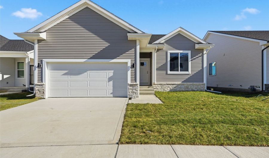 2235 Chan Dr, Adel, IA 50003 - 3 Beds, 3 Bath