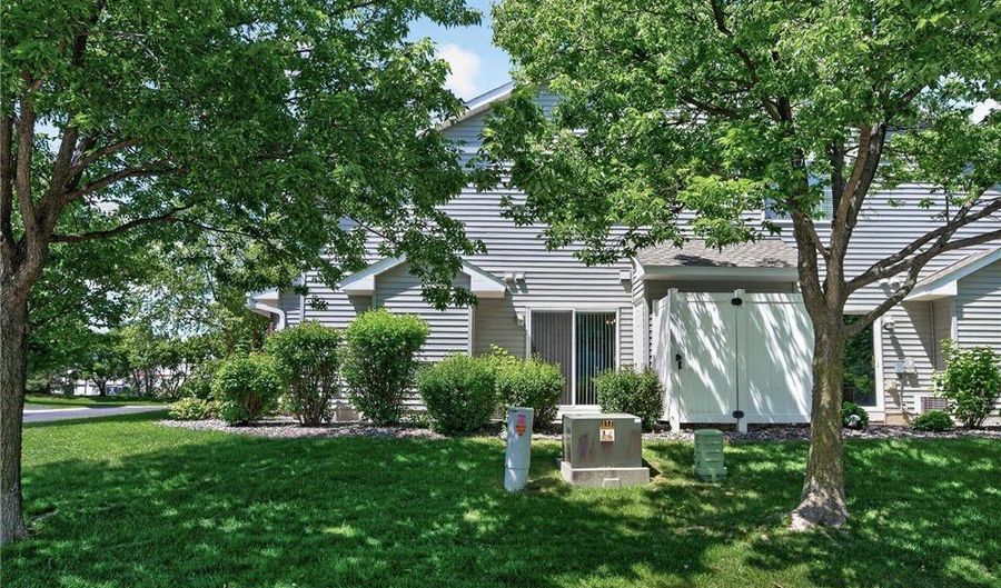 6213 Maclynn Ave NE, Albertville, MN 55301 - 3 Beds, 2 Bath