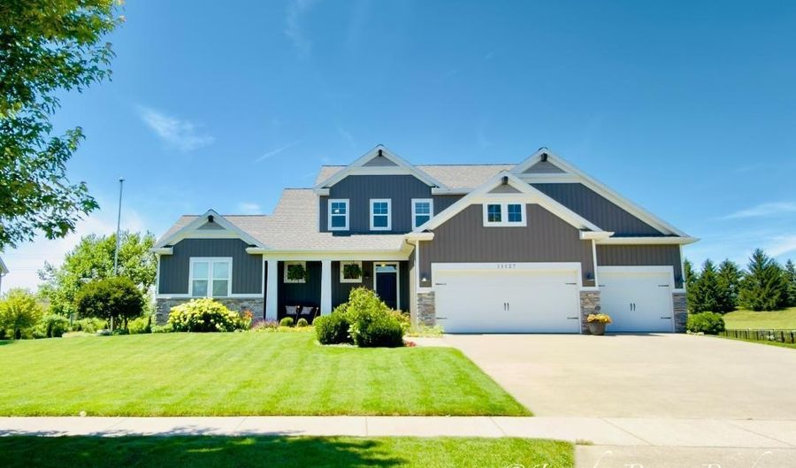 11127 Waterpoint Dr, Allendale, MI 49401 - 5 Beds, 4 Bath