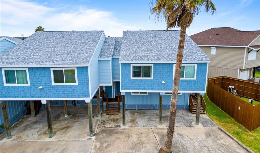 100 Port Royal 202, Aransas Pass, TX 78336 - 3 Beds, 2 Bath