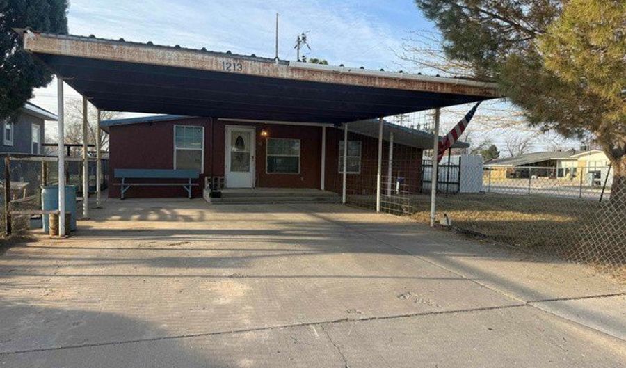 1213 W Dallas Ave, Artesia, NM 88210 - 3 Beds, 2 Bath