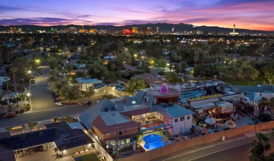 4318 Ridgecrest Dr, Las Vegas, NV 89121 - 4 Beds, 5 Bath